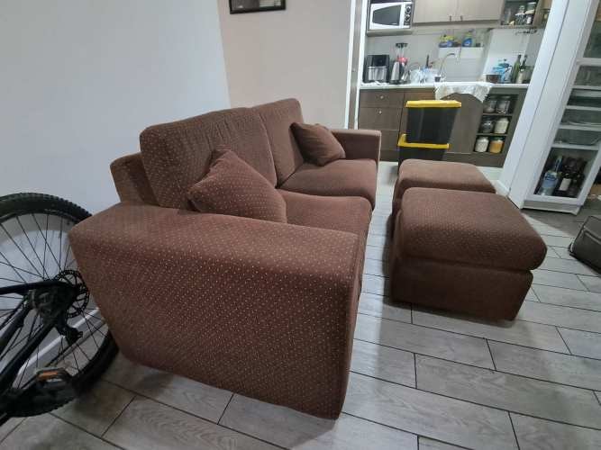 <p>Sillón tres cuerpos</p>