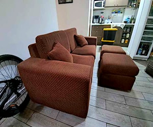 <p>Sillón tres cuerpos</p>