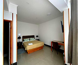 <p>Habitaciones en Hotel Calle Maipu ideal Empresas</p> image