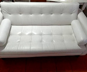 <p>Vendo sillón de 3 cuerpos</p>