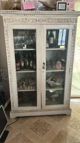 <p>Vendo Muebles Cruz Montt</p>