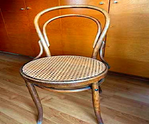 <p>Silla Thonet antigua</p>