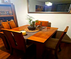 <p>Comedor cuadrado 4 sillas</p>