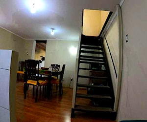 <p>Arriendo habitación solo para damas</p> image