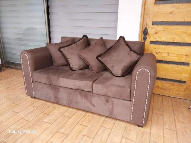 <p>SOFA NUEVO</p>