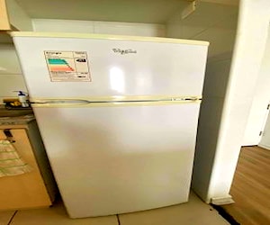 <p>REFRIGERADOR WHILRPOOL</p>