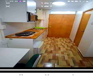 <p>Arriendo pieza amoblada, con baño y cocina independiente,(Sector Centro Norte) a persona sola</p> image