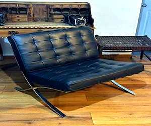 <p>Sillón Barcelona cuero</p>