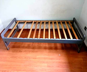 <p>Cama de Madera</p>