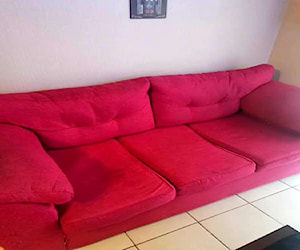 <p>Sofa rojo palido</p>