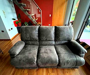 <p>Sofa reclinable 3 cuerpos Rosen</p>