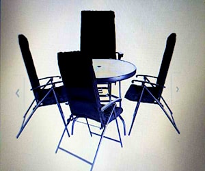 <p>VENDO JUEGO DE 4 SILLONES RECLINABLES Y PLEGABLES + 1 MESA DE CENTRO</p>