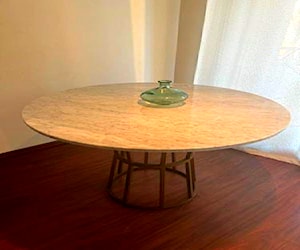 <p>MESA COMEDOR MARMOL</p>