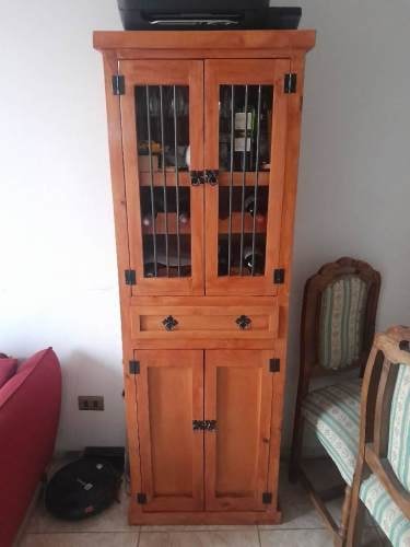 <p>Vendo mueble licorera</p>