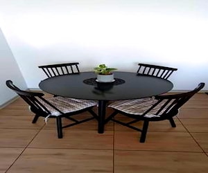 <p>Comedor de madera</p>