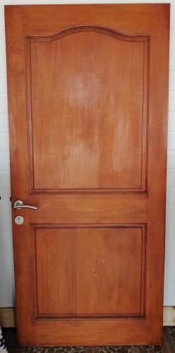 <p>Vendo puerta</p>