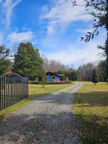 SE ARRIENDA ESPECTACULAR CASA EN PARCELA CONDOMINIO RÍO AZUL DE VILLARRICA