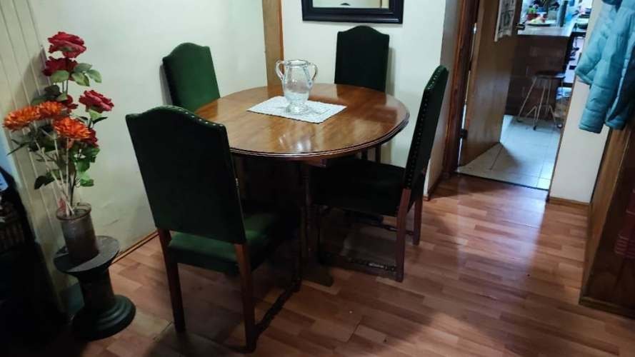 <p>Mesa de comedor</p>