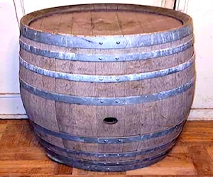 <p>Barril Barrica de 180 litros en madera de Roble frances</p>