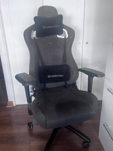 <p>Silla gamer en buen estado</p>