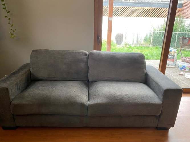 <p>SILLÓN PRECIO CONVERSABLE</p>