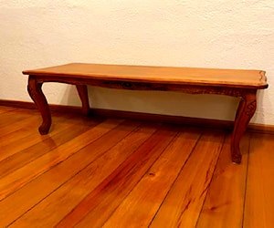 <p>MESA DE CENTRO</p>