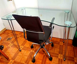 <p>Juego escritorio mesa y silla</p>