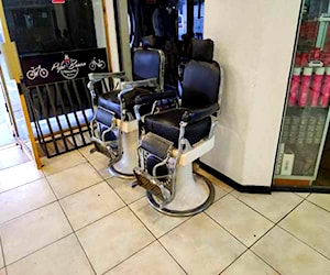 <p>Sillones barbero antiguo</p>