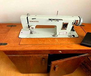 <p>Maquina de Coser</p>