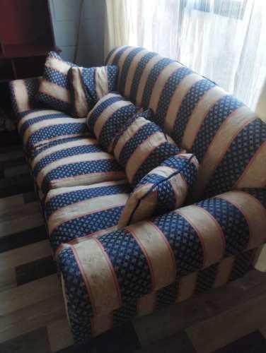 <p>Sofas</p>