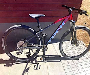 TREK MARLIN 6 2022