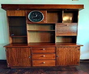 <p>Mueble madera tipo biblioteca</p>