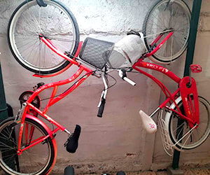 Vendo bicicletas de mujer y mueble metalico tipo mekano