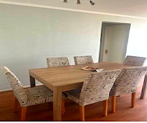 <p>Venta juego de comedor .6 sillas . Marca Hommy</p>