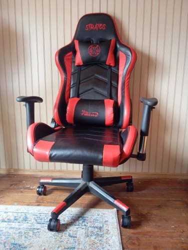 <p>SILLA GAMER STRATOS</p>