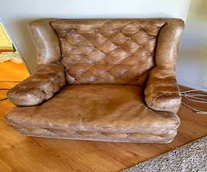 <p>Sillon de cuero</p>