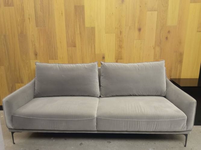 <p>Sofa grande</p>