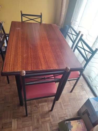 <p>Vendo comedor</p>