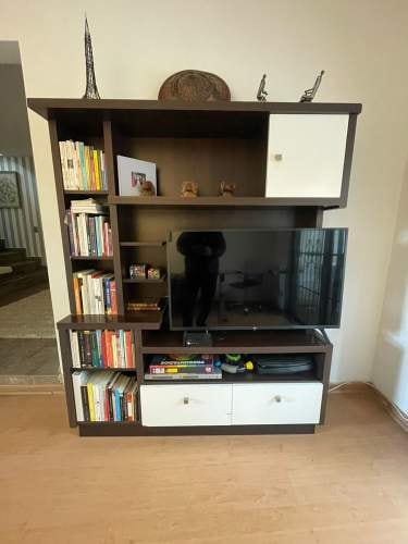 <p>Mueble TV y Libros</p>