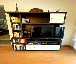 <p>Mueble TV y Libros</p>