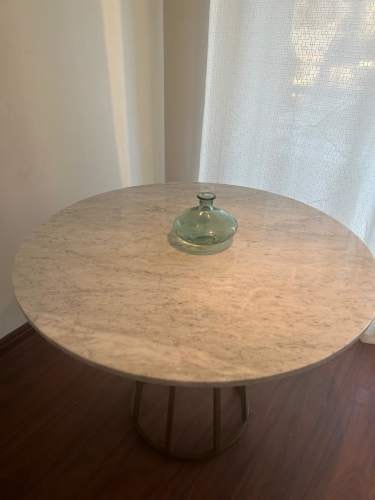 <p>MESA COMEDOR MARMOL CARRARA</p>