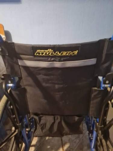 <p>VENDO SILLA DE RUEDAS y COLCHON ANTIESCARAS</p>