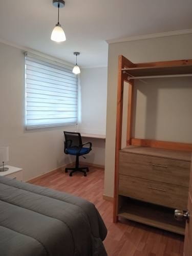 <p>Arriendo hermosas habitaciones c/u  con baño privado</p> image