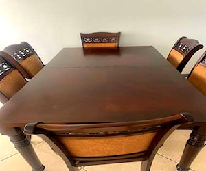 <p>Mesa comedor</p>