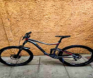 Bicicleta enduro Giant trance 3