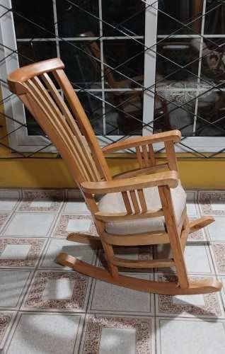 <p>Silla Valanceadora</p>