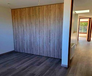 <p>2 Puertas de Closet nuevas</p>