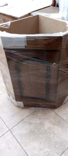 <p>Se venden 3 muebles en $250.000</p>