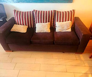 <p>Vende Sofa 3 cuerpos</p>