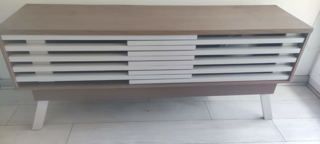 <p>Rack para TV de 150 cm - Moderno y Minimalista</p>